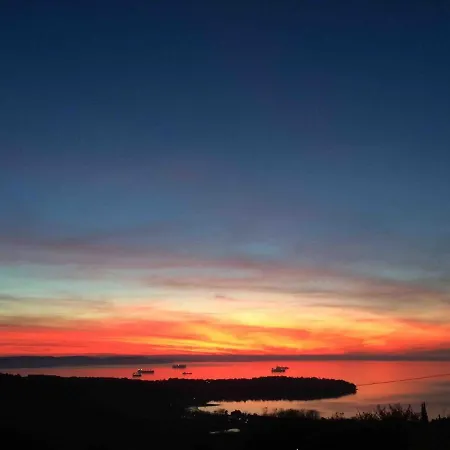 Sunseapoolsidestudio Casasolare Vistamare Σπίτι διακοπών Múggia